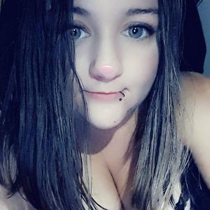 Meet your Posher, Adrianna